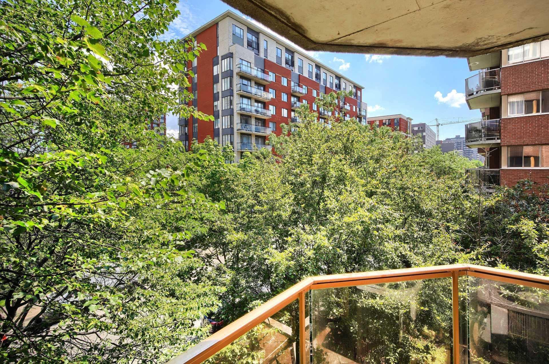 









600


Rue de la Montagne

, 305,
Montréal (Ville-Marie),




QC
H3C4S4

