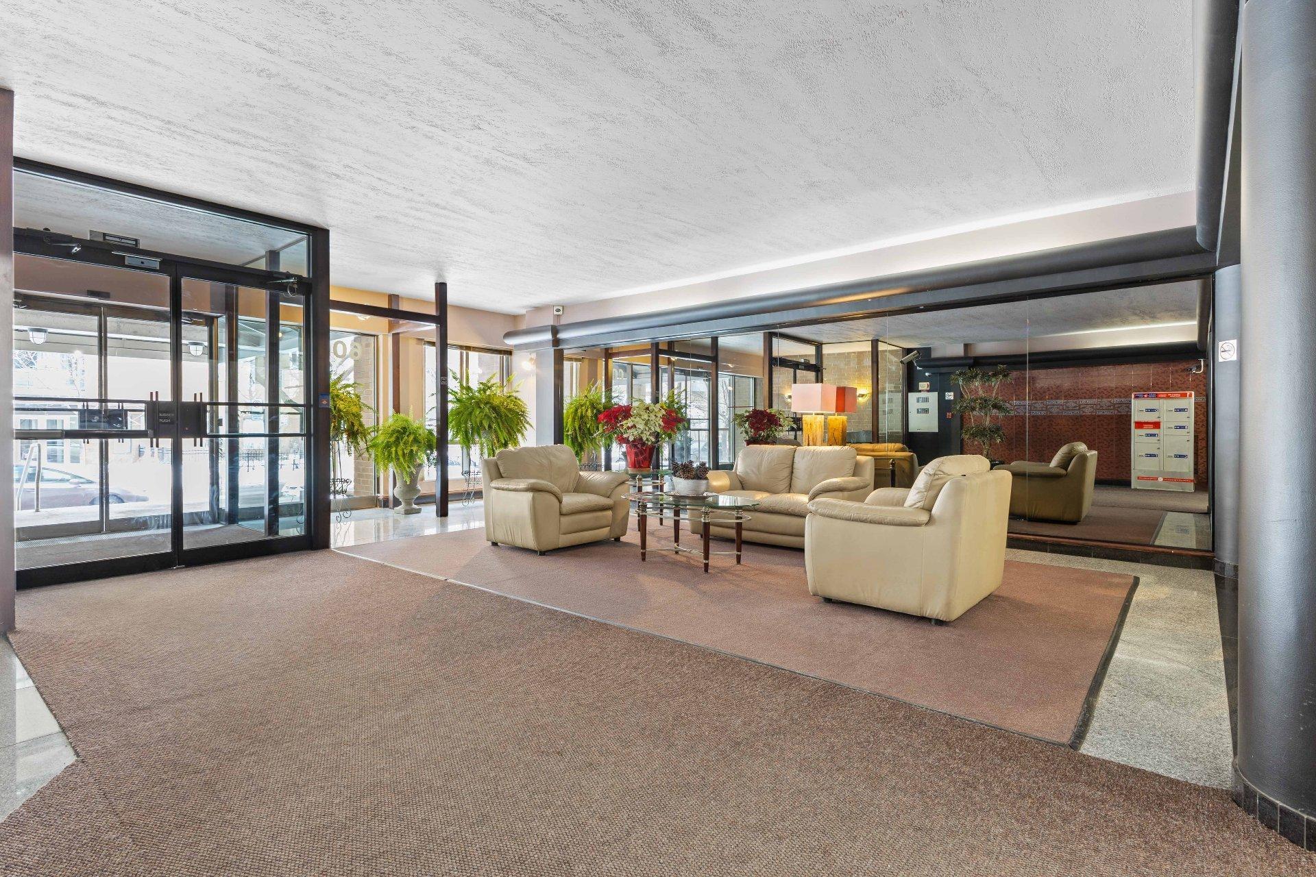 









600


Rue de la Montagne

, 305,
Montréal (Ville-Marie),




QC
H3C4S4

