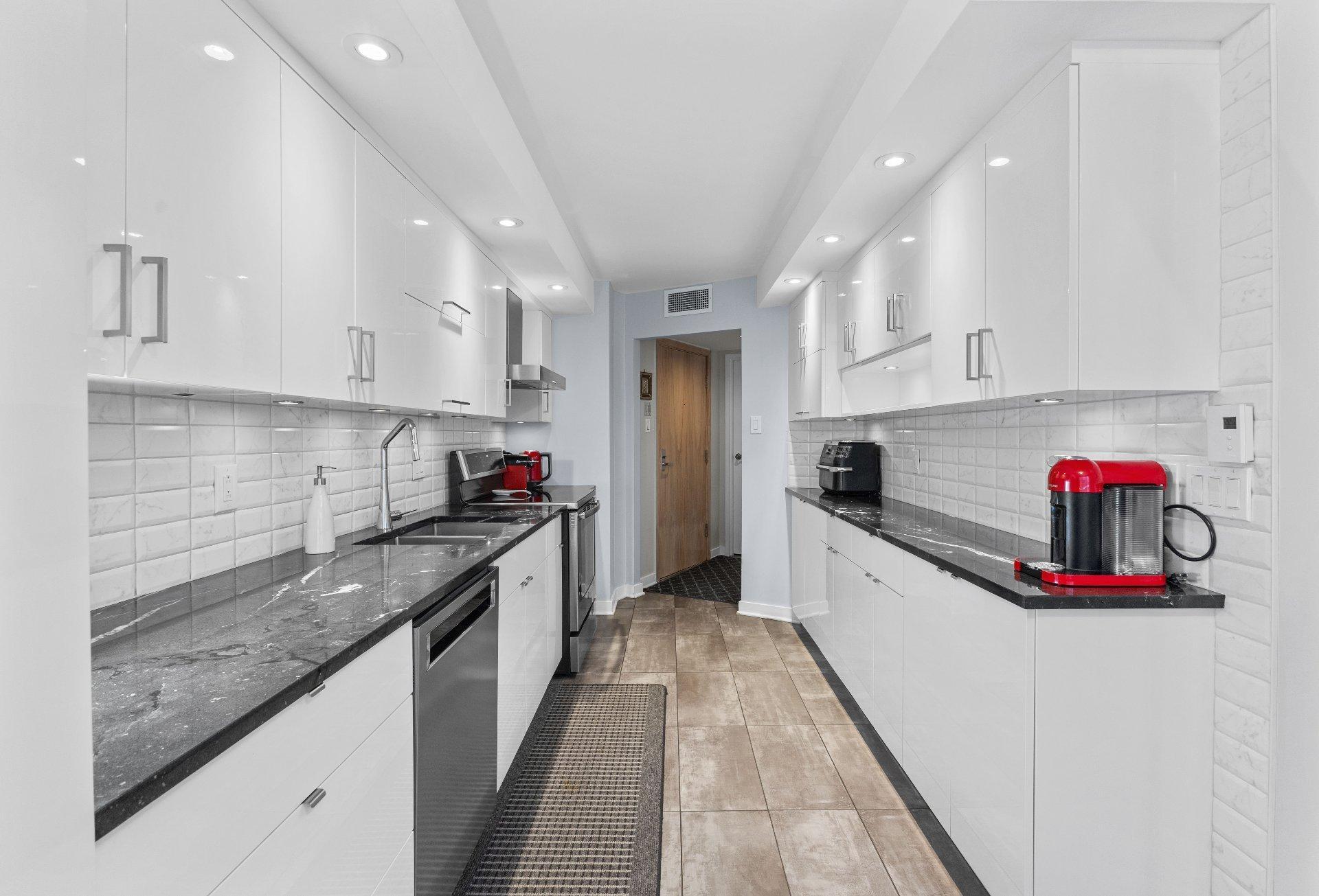 









600


Rue de la Montagne

, 305,
Montréal (Ville-Marie),




QC
H3C4S4


