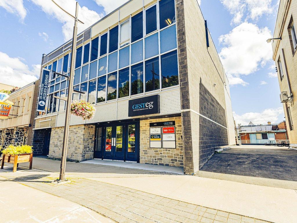 









769

 - 777


5e rue de la Pointe

,
Shawinigan,




QC
G9N1G2

