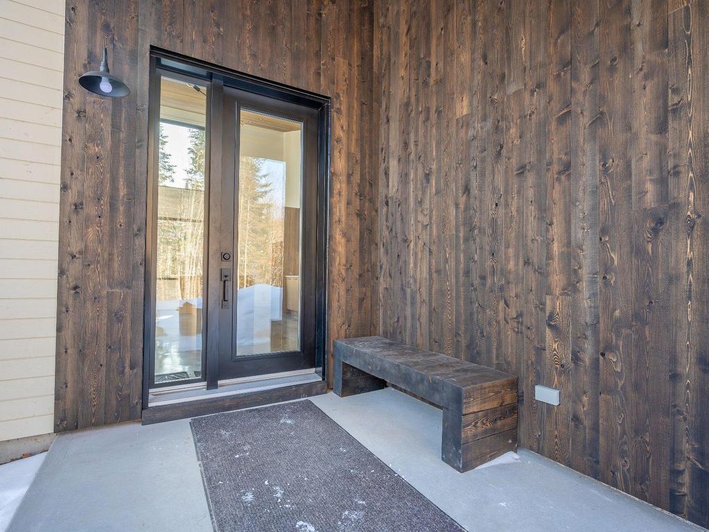 









1200


Ch. du Lac-Rougeaud

,
Mont-Blanc,




QC
J0T1J2

