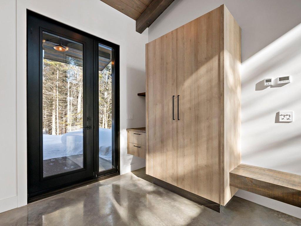 









1200


Ch. du Lac-Rougeaud

,
Mont-Blanc,




QC
J0T1J2

