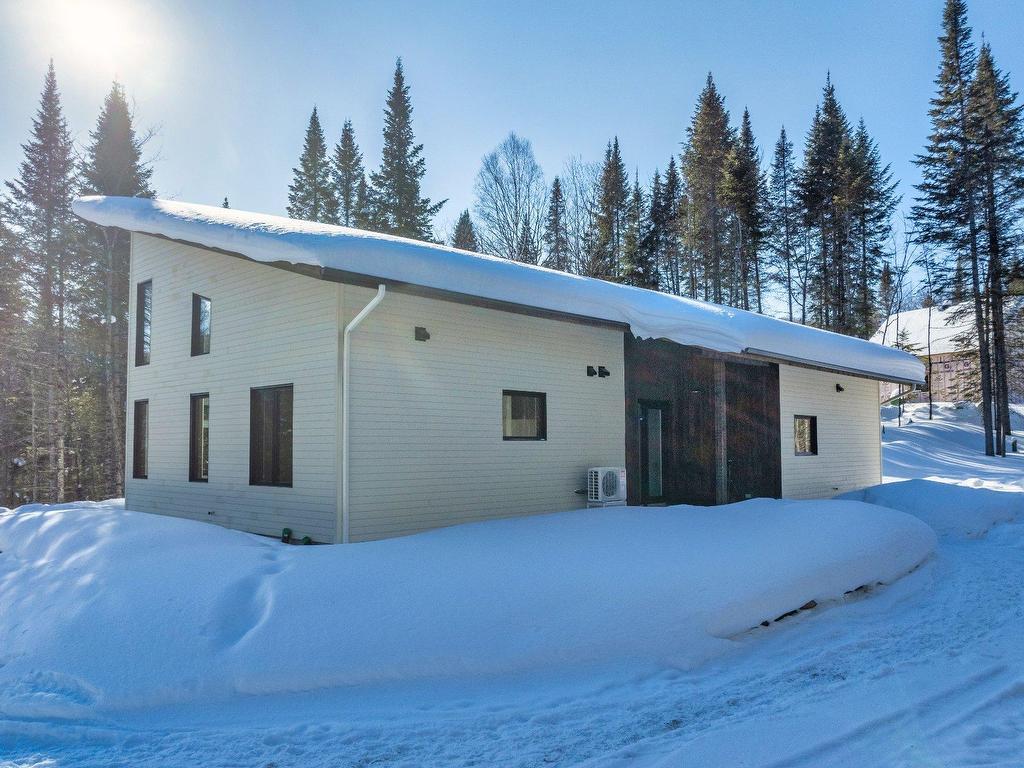 









1200


Ch. du Lac-Rougeaud

,
Mont-Blanc,




QC
J0T1J2

