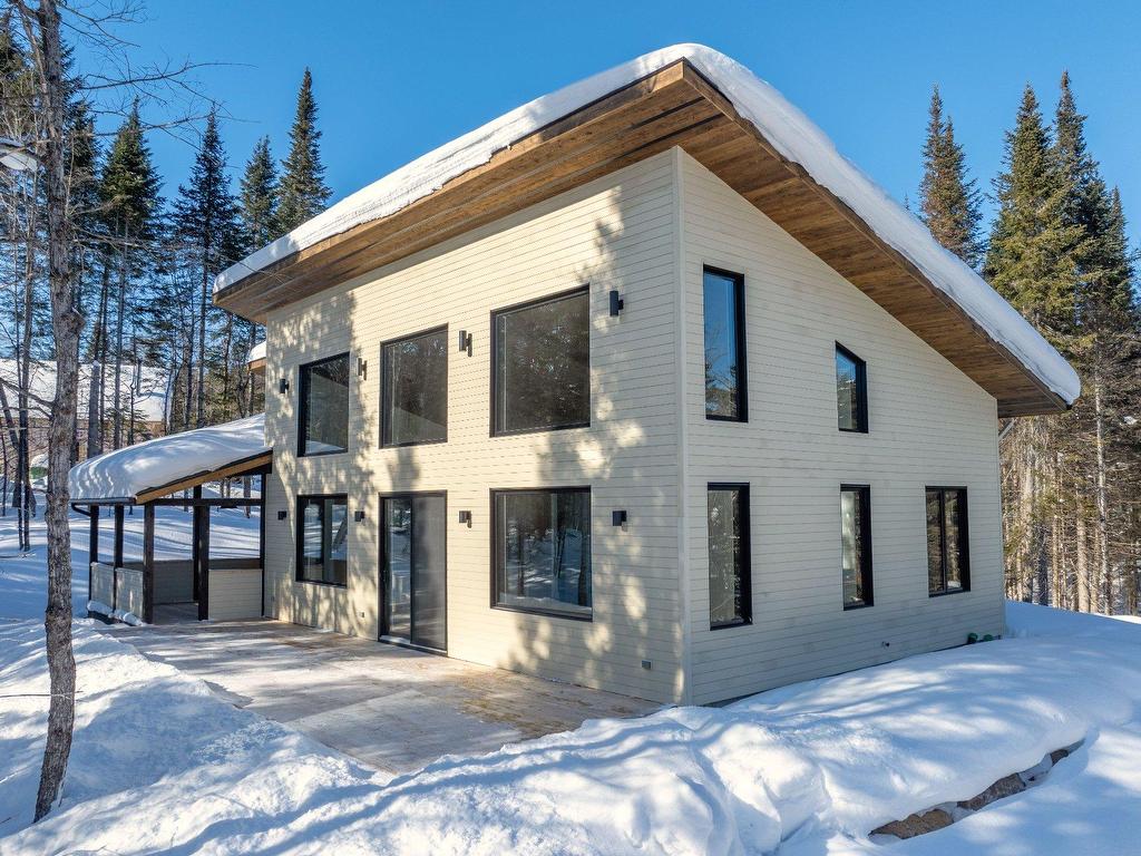 









1200


Ch. du Lac-Rougeaud

,
Mont-Blanc,




QC
J0T1J2

