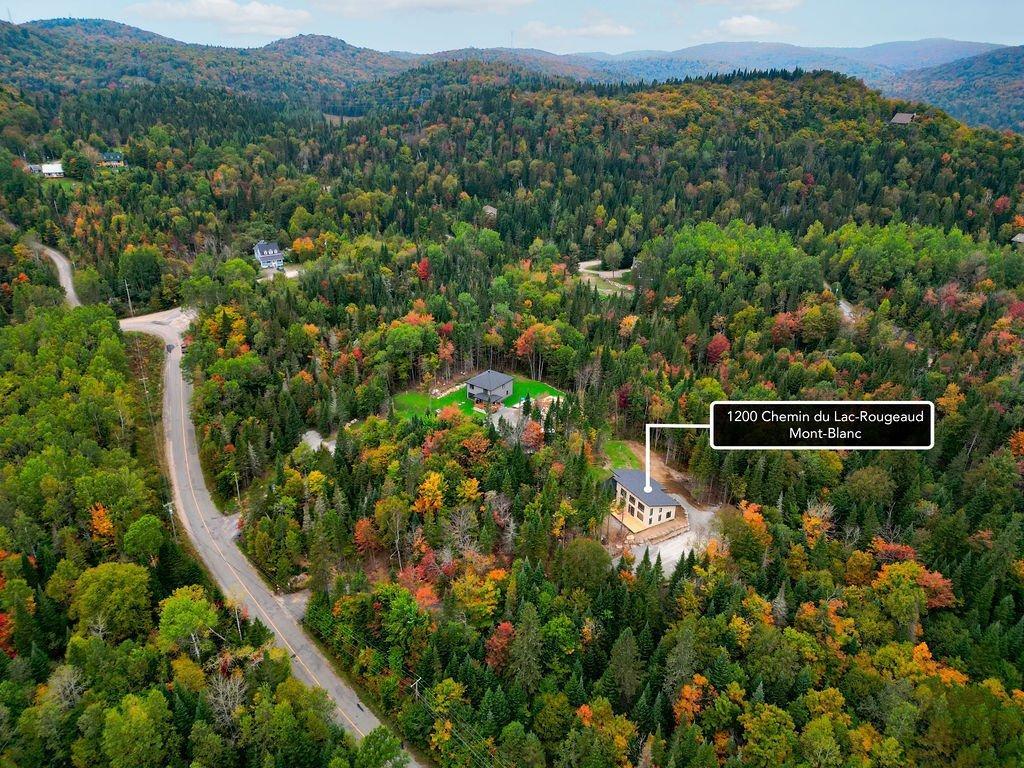 









1200


Ch. du Lac-Rougeaud

,
Mont-Blanc,




QC
J0T1J2

