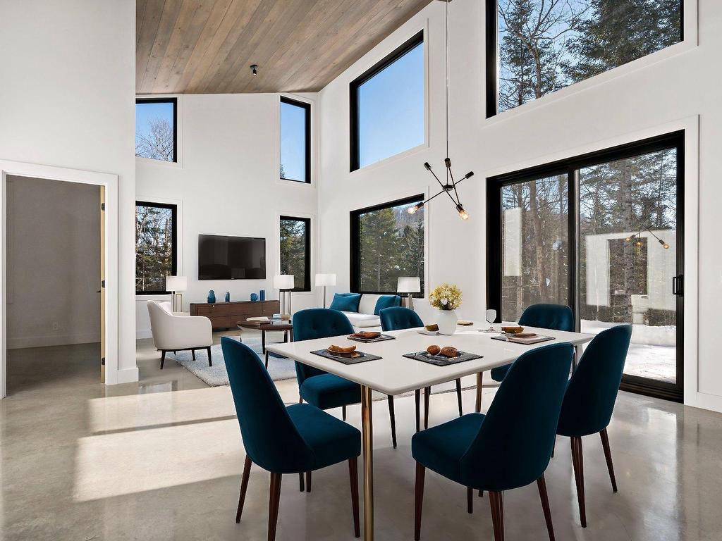 









1200


Ch. du Lac-Rougeaud

,
Mont-Blanc,




QC
J0T1J2

