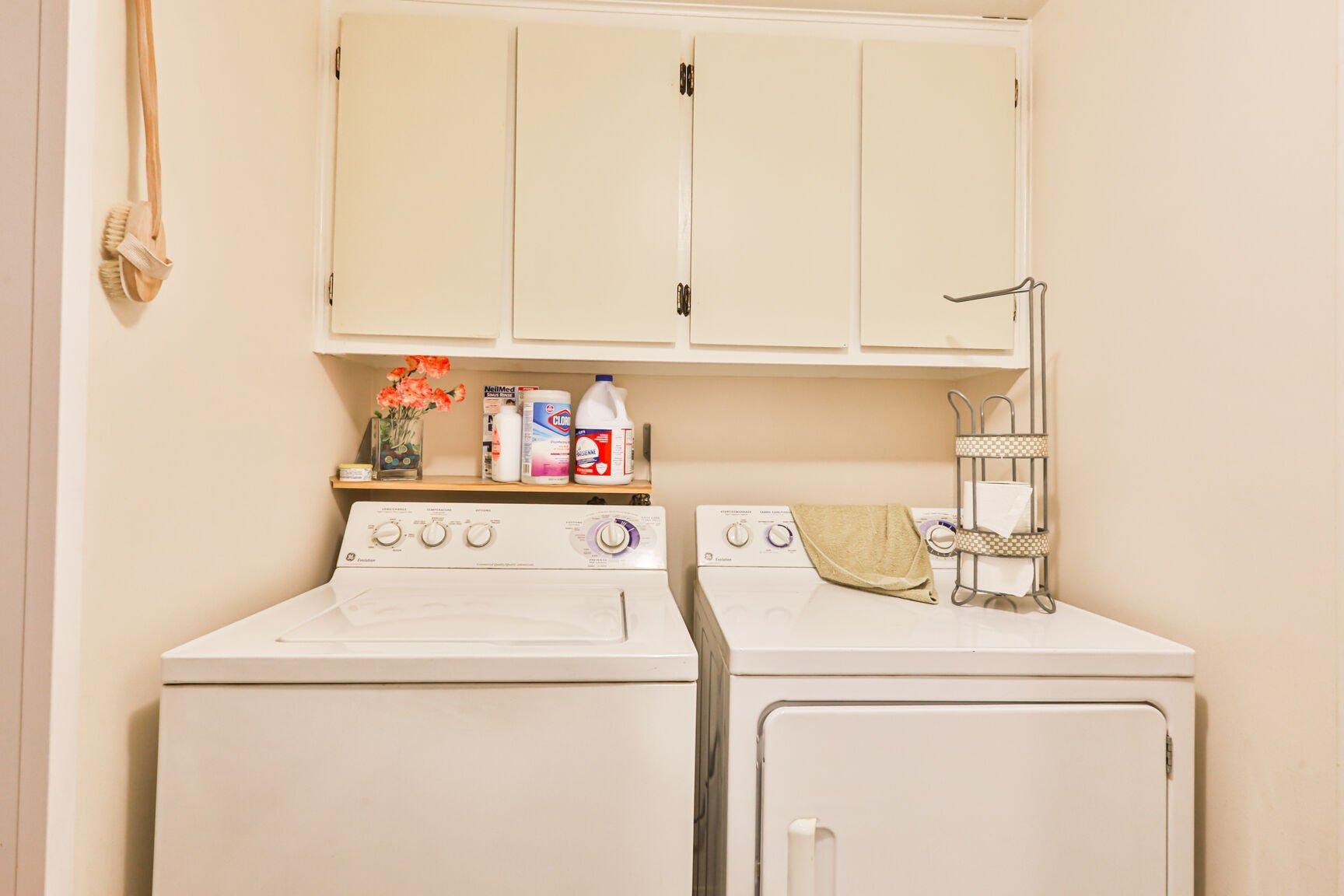 









1860


Rue Favreau

,
Laval (Chomedey),




QC
H7T1X4

