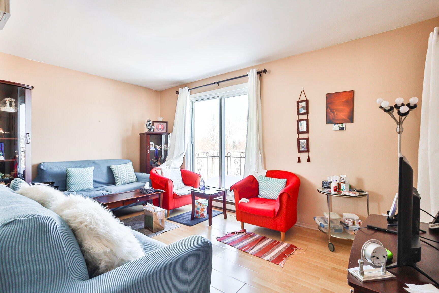 









1860


Rue Favreau

,
Laval (Chomedey),




QC
H7T1X4

