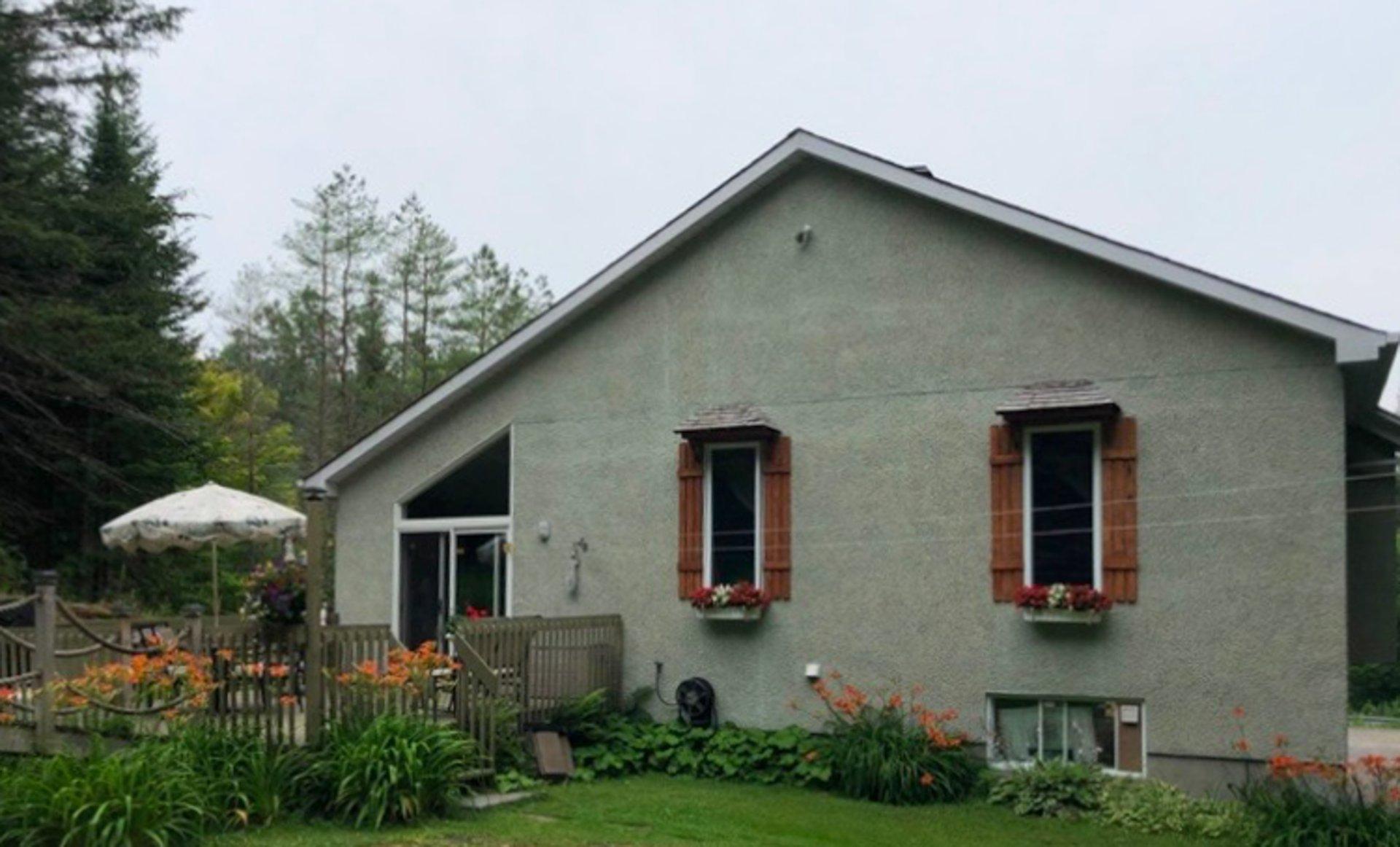 









741


Rue Marcel

,
Sainte-Adèle,




QC
J8B1L7

