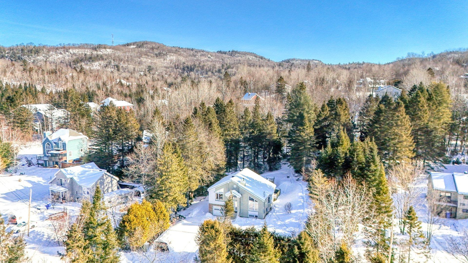 









741


Rue Marcel

,
Sainte-Adèle,




QC
J8B1L7

