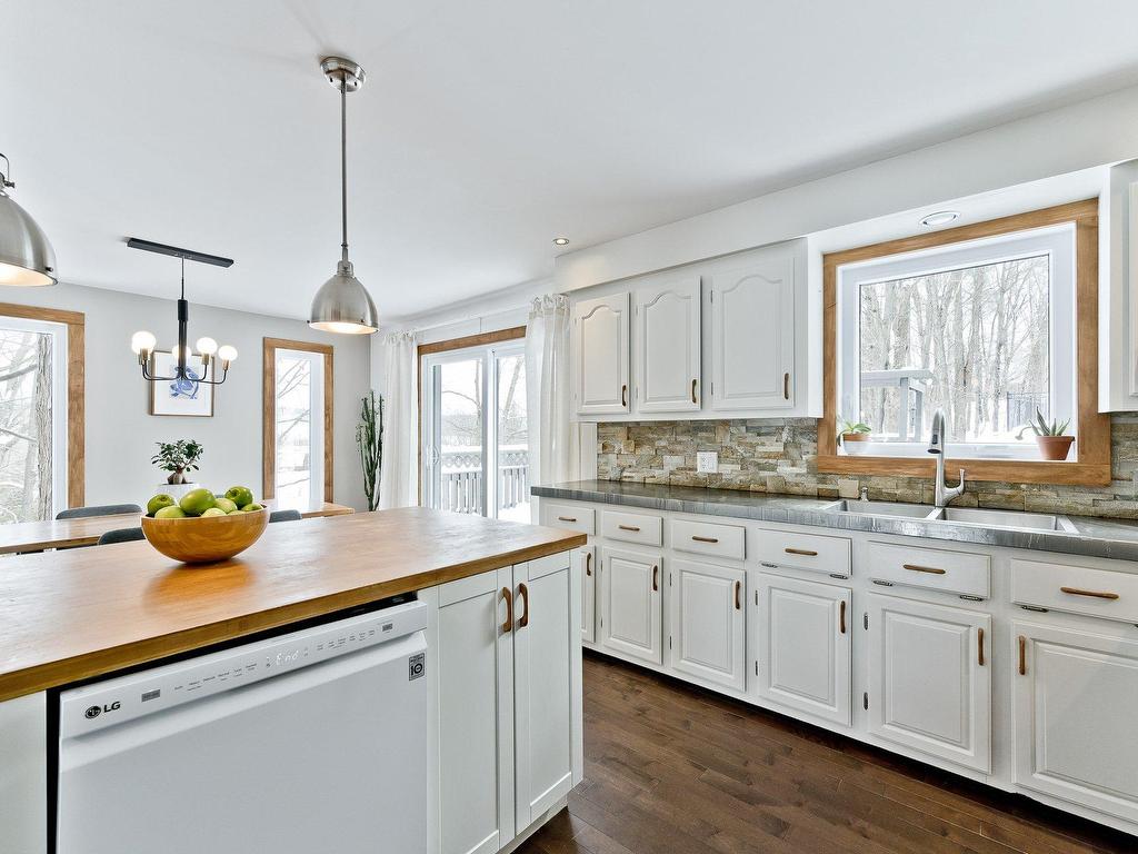 









10


Rue Ledoux

,
Sherbrooke (Brompton/Rock Forest/Saint-Élie/Deauville),




QC
J1C0P2

