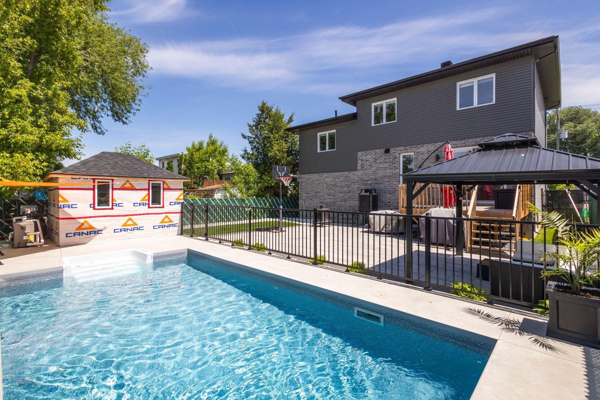 









5300


Boul. Westley

,
Longueuil (Saint-Hubert),




QC
J3Y2T7

