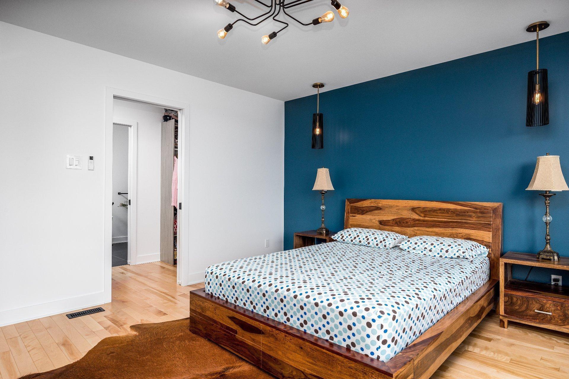 









5300


Boul. Westley

,
Longueuil (Saint-Hubert),




QC
J3Y2T7

