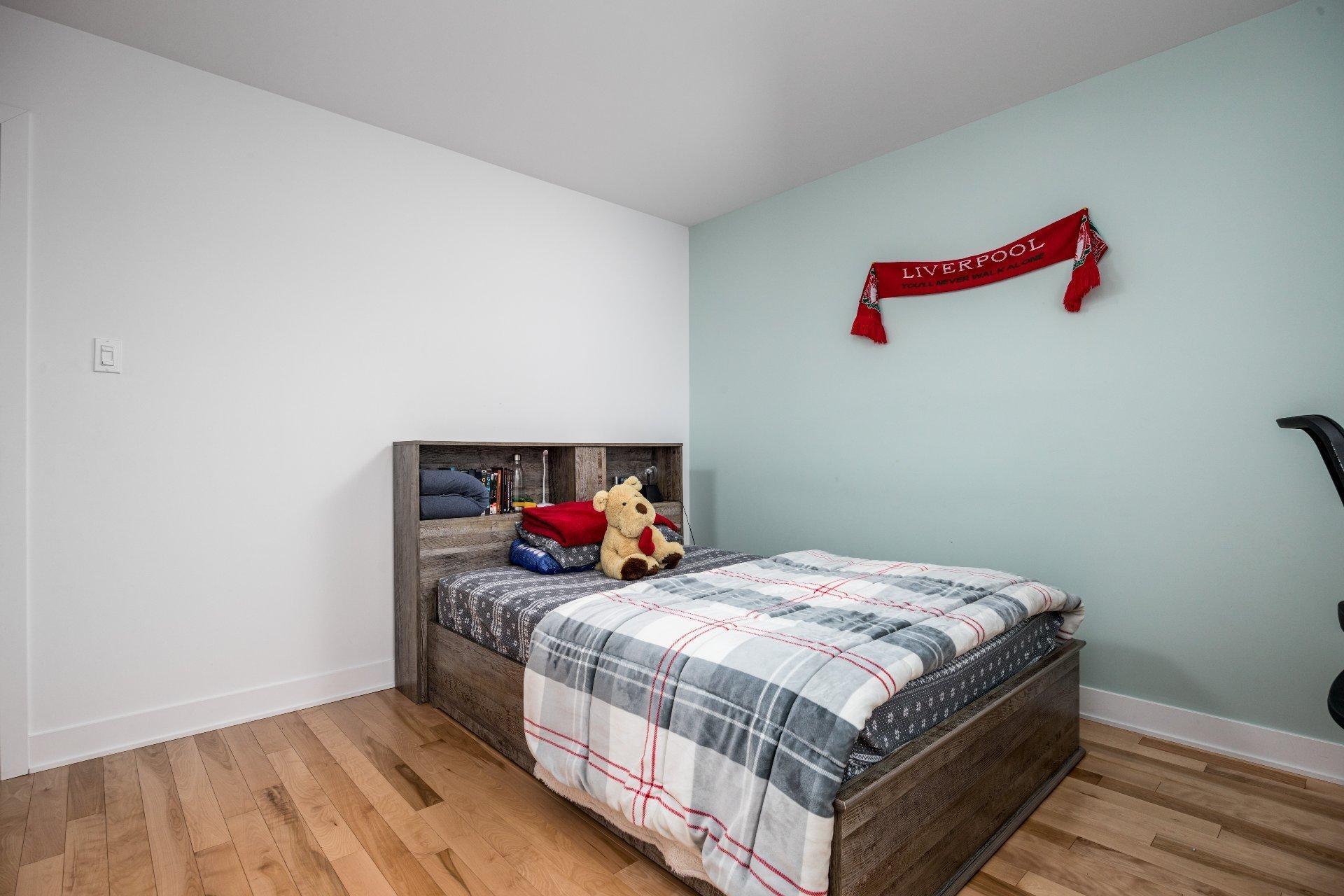 









5300


Boul. Westley

,
Longueuil (Saint-Hubert),




QC
J3Y2T7

