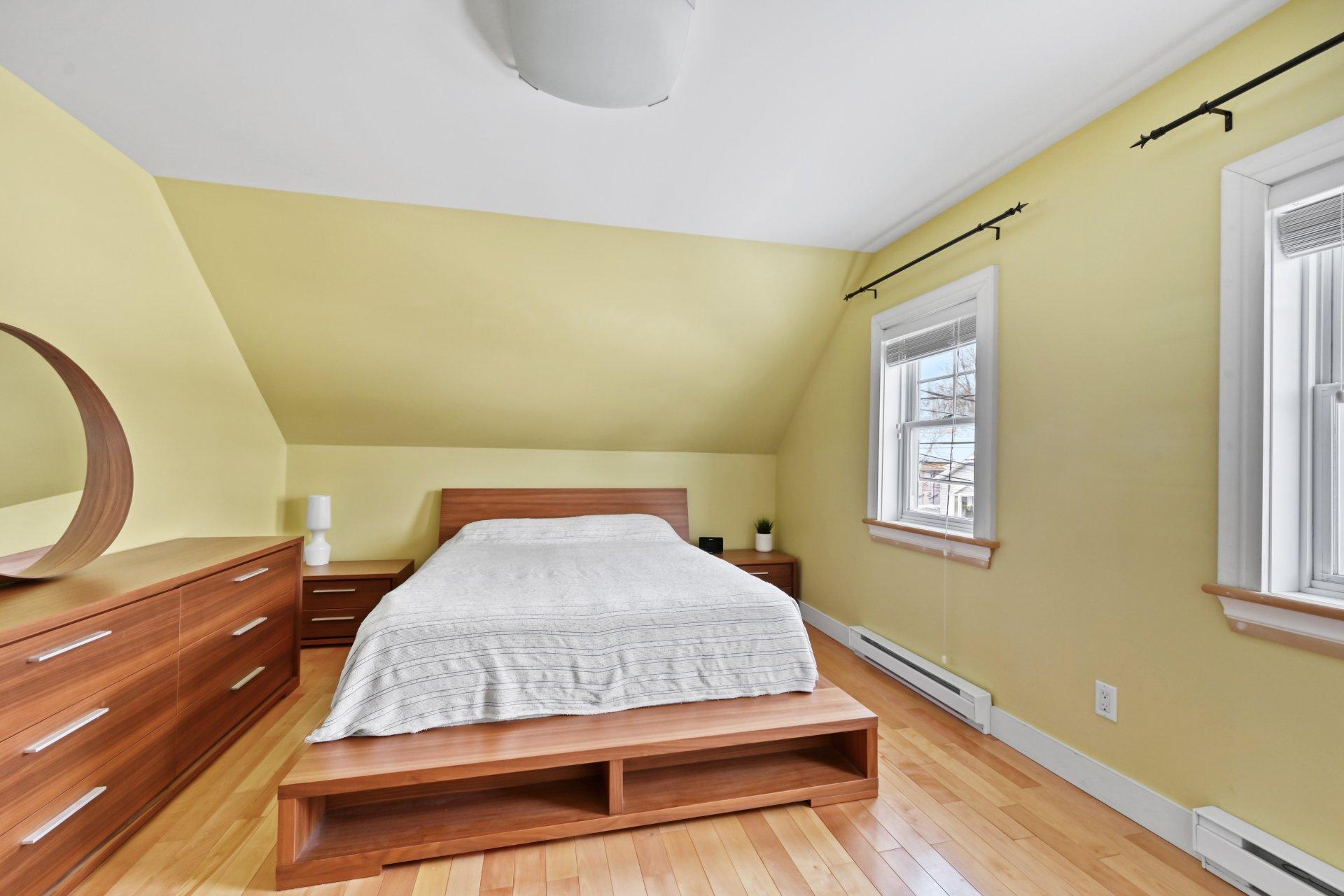 









261


1re Avenue

,
Saint-Jean-sur-Richelieu,




QC
J2X2E1

