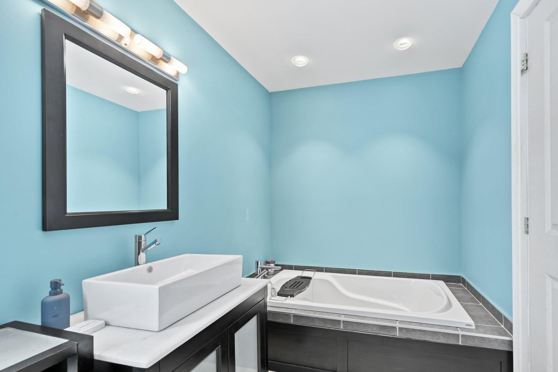 









261


1re Avenue

,
Saint-Jean-sur-Richelieu,




QC
J2X2E1

