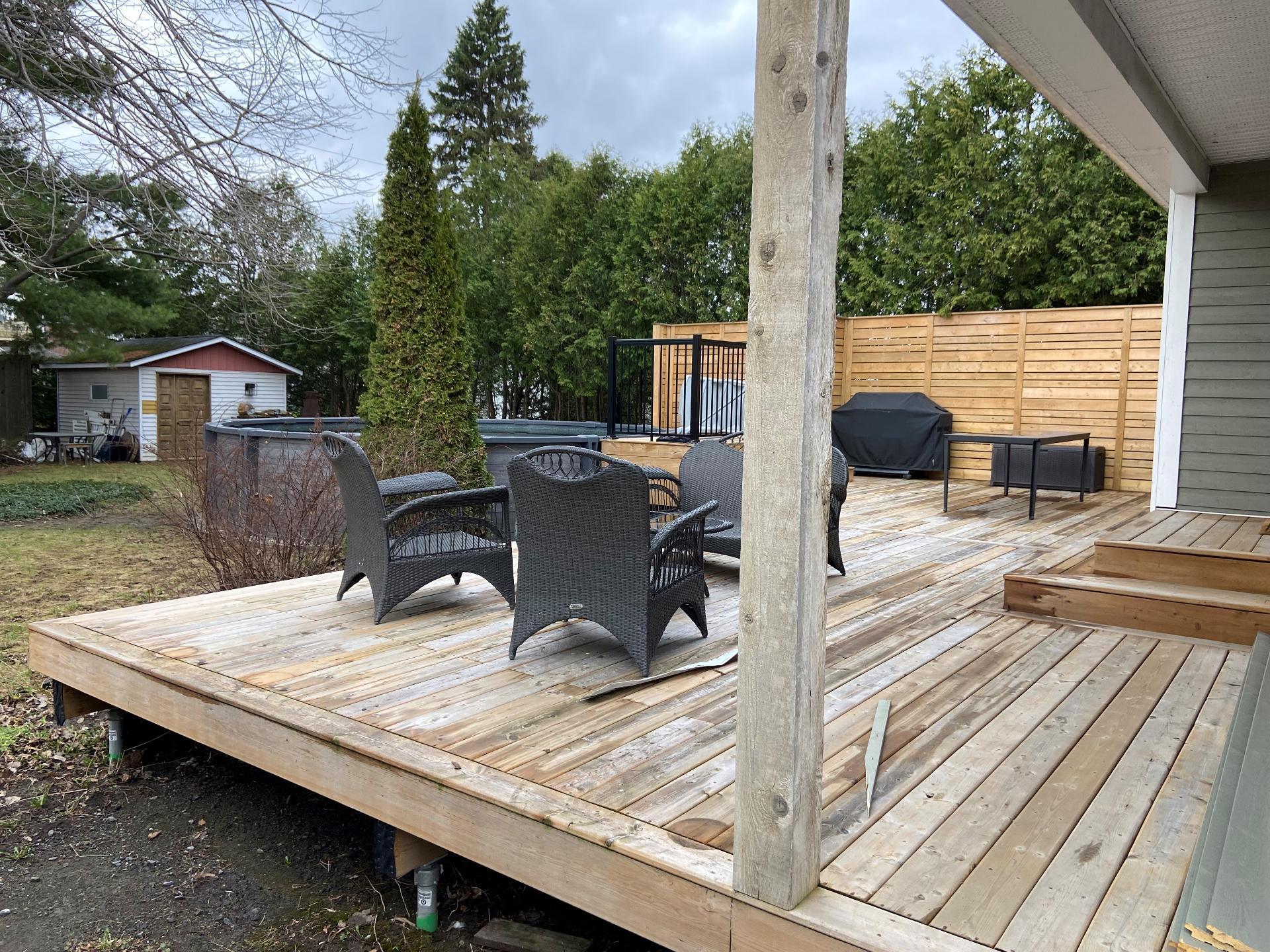 









261


1re Avenue

,
Saint-Jean-sur-Richelieu,




QC
J2X2E1

