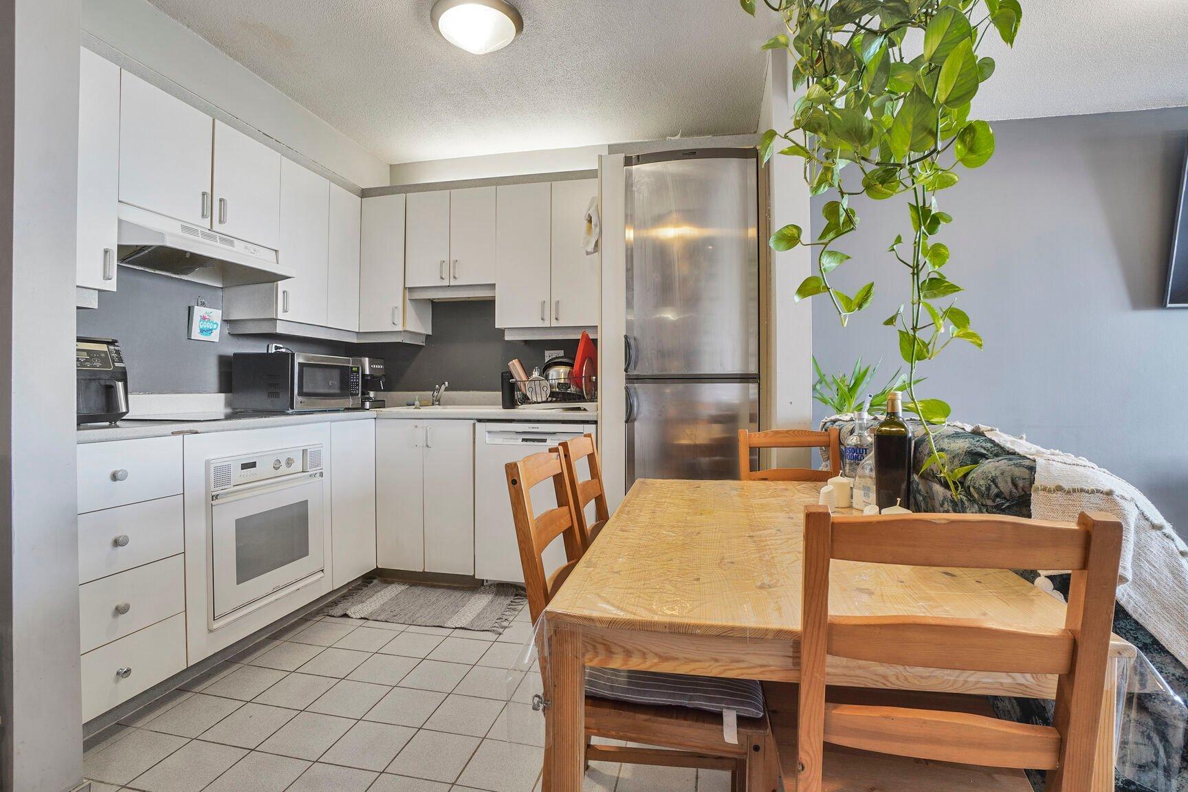 









3535


Av. Papineau

, 1401,
Montréal (Le Plateau-Mont-Royal),




QC
H2K4J9

