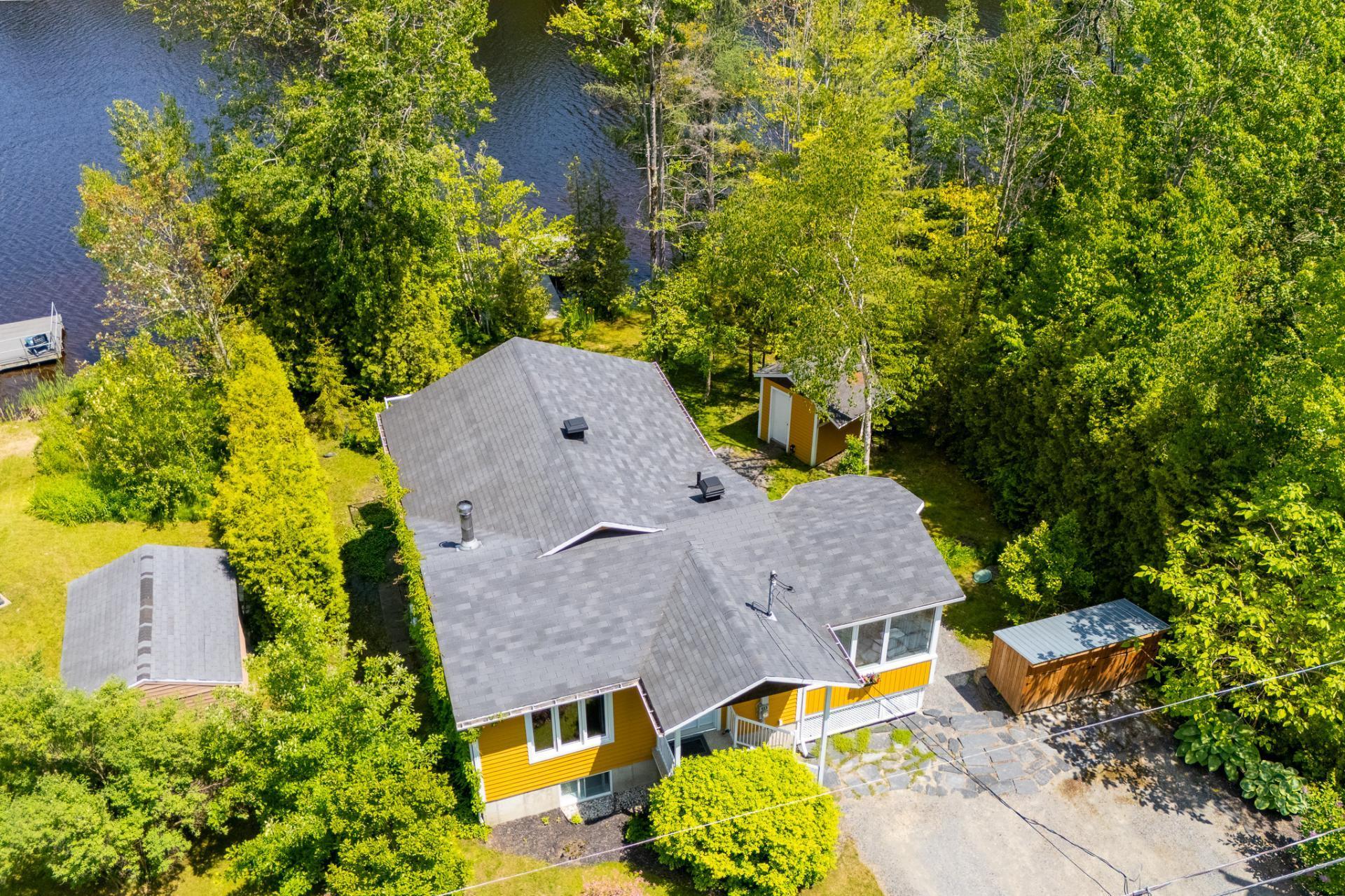 









455


Rue de la Brème

,
Saint-Denis-de-Brompton,




QC
J0B2P0

