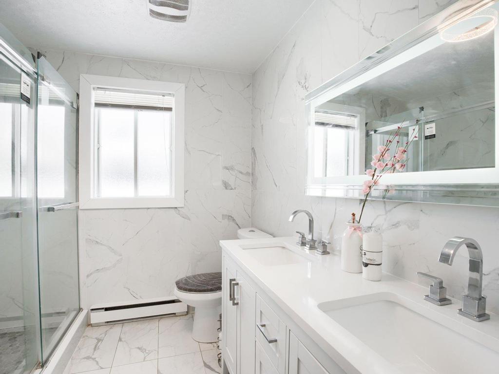 









101


Rue Émery-Bélisle

,
Papineauville,




QC
J0V1R0

