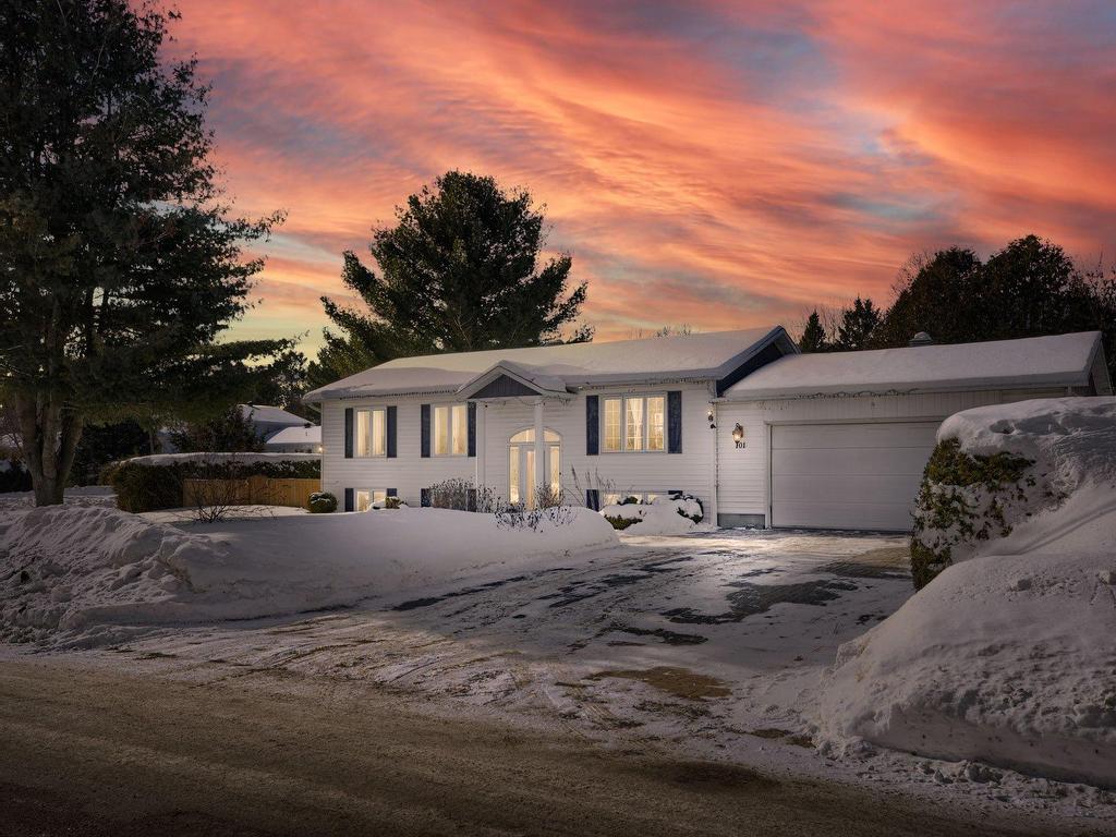 









101


Rue Émery-Bélisle

,
Papineauville,




QC
J0V1R0

