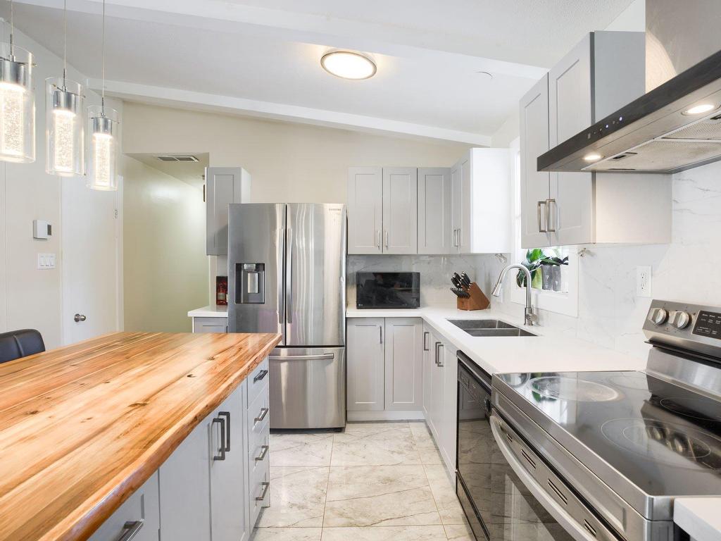 









101


Rue Émery-Bélisle

,
Papineauville,




QC
J0V1R0

