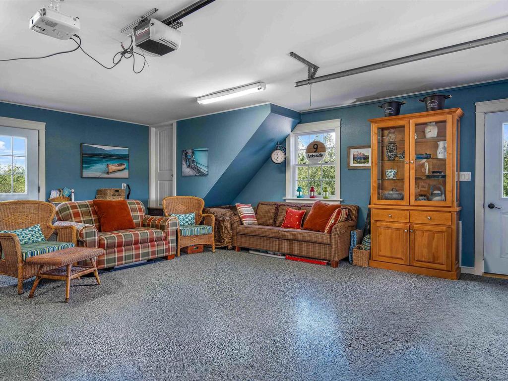 












9 Lakeside Road

,
Morell,




PE
C0A 1S0

