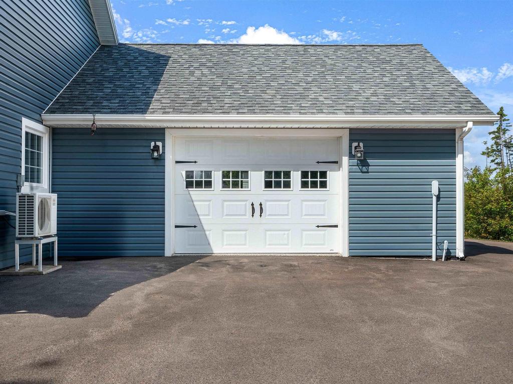 












9 Lakeside Road

,
Morell,




PE
C0A 1S0

