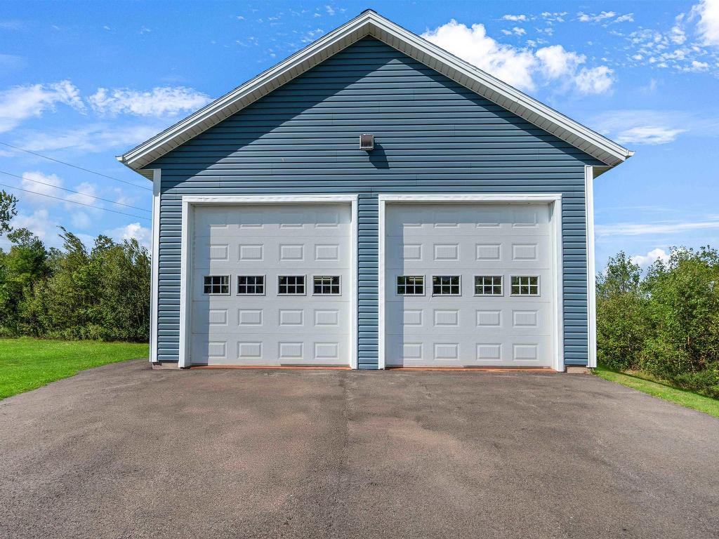 












9 Lakeside Road

,
Morell,




PE
C0A 1S0

