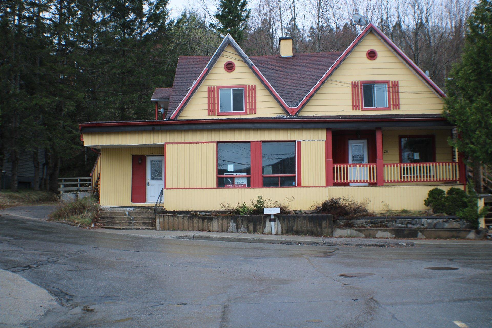 









20

 - 26


Rue de l'Église

,
Labelle,




QC
J0T1H0

