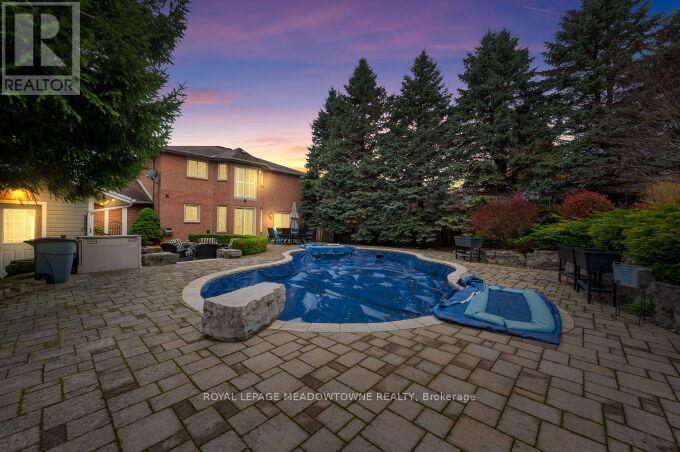 












13 MCKEE DRIVE

,
Caledon,




Ontario
L7C1G8

