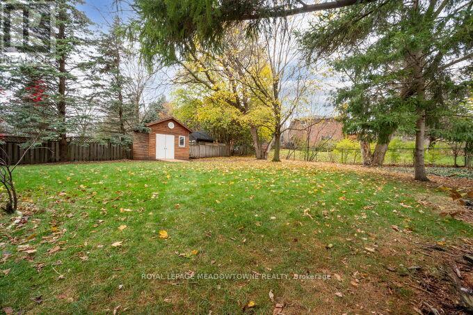 












13 MCKEE DRIVE

,
Caledon,




Ontario
L7C1G8

