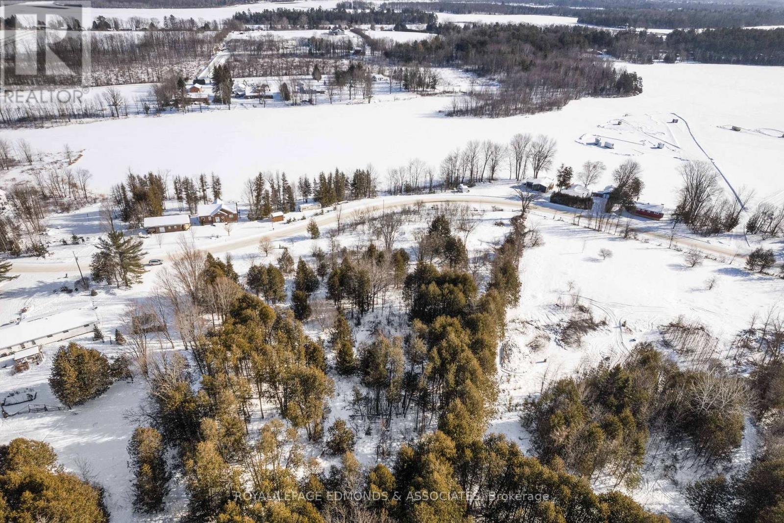 












877 LACROIX BAY ROAD

,
Whitewater Region,







Ontario
K0J2L0

