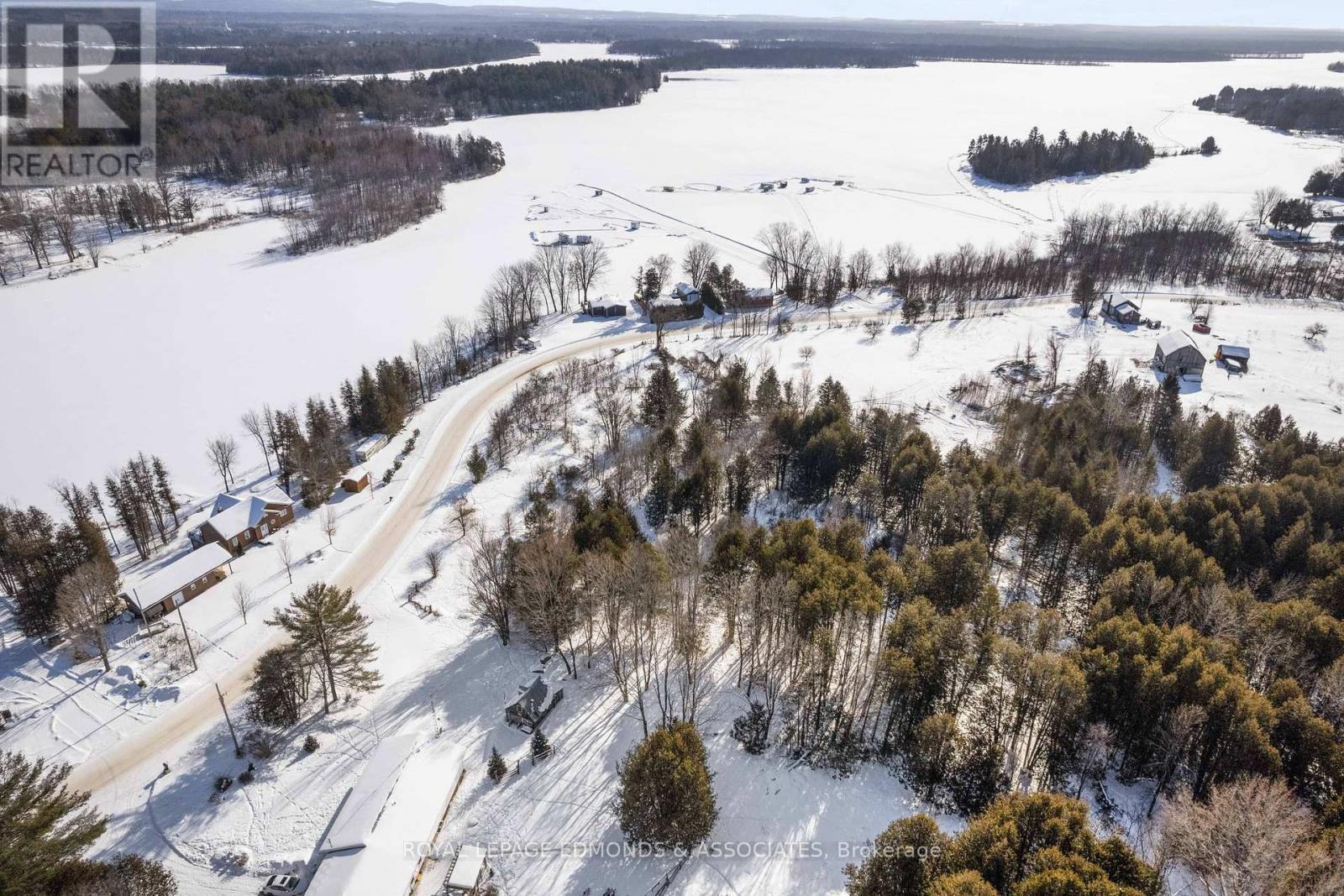 












877 LACROIX BAY ROAD

,
Whitewater Region,







Ontario
K0J2L0

