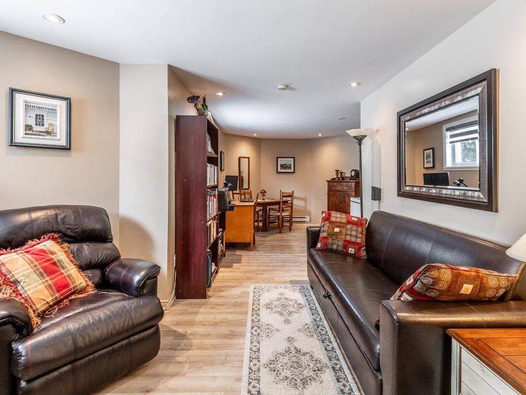 









10690

 - 10692


Rue du Plein-Air

,
Mirabel,




QC
J7J2H4

