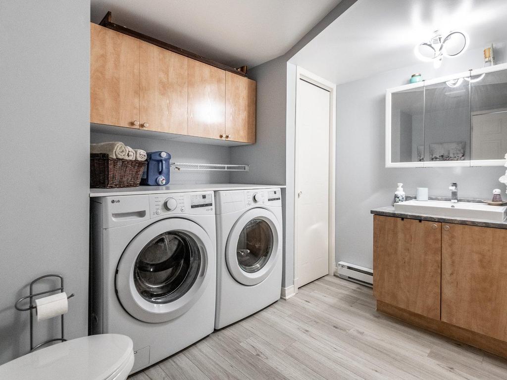 









10690

 - 10692


Rue du Plein-Air

,
Mirabel,




QC
J7J2H4

