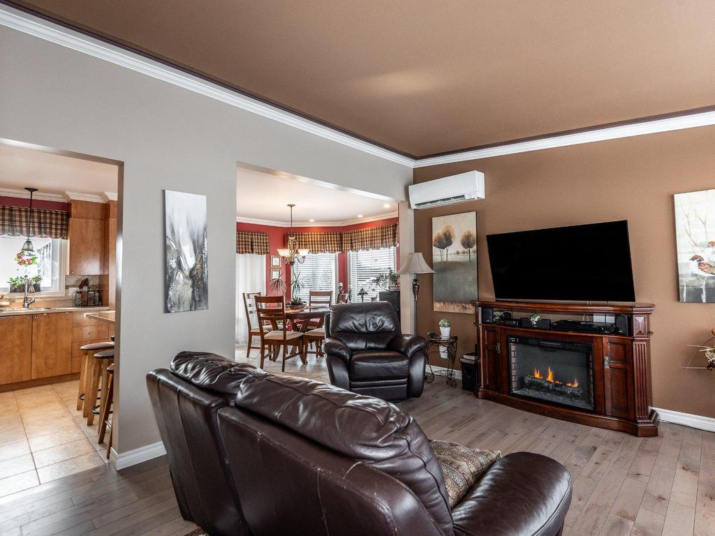 









10690

 - 10692


Rue du Plein-Air

,
Mirabel,




QC
J7J2H4

