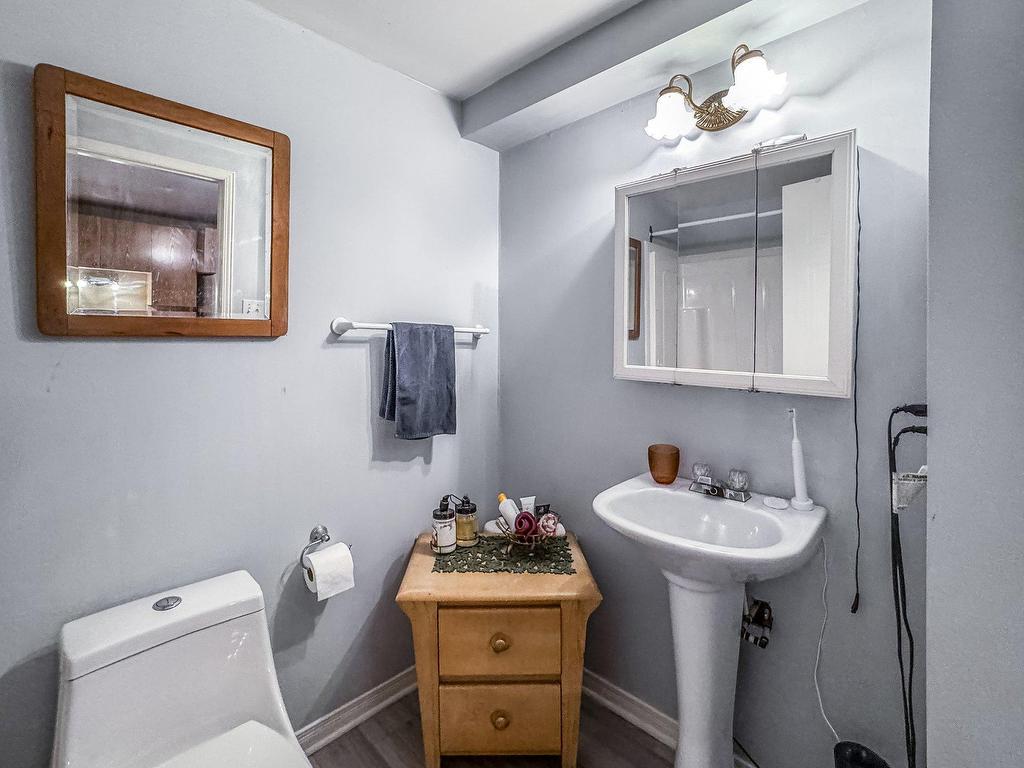 









10690

 - 10692


Rue du Plein-Air

,
Mirabel,




QC
J7J2H4

