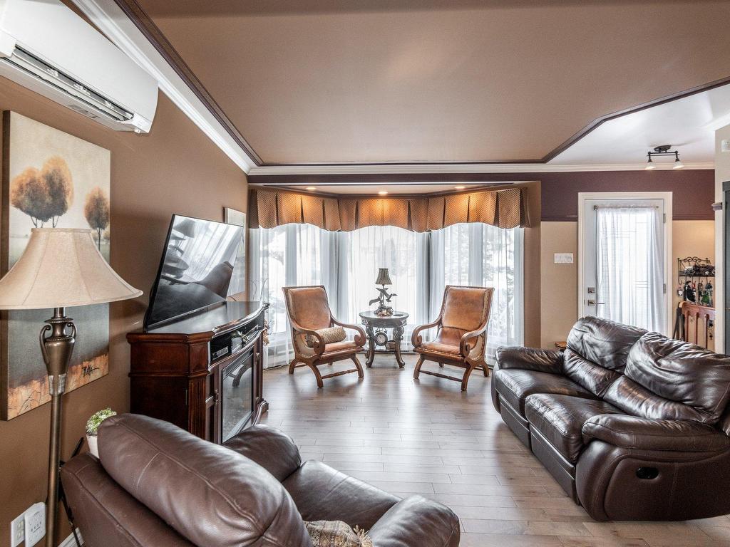 









10690

 - 10692


Rue du Plein-Air

,
Mirabel,




QC
J7J2H4


