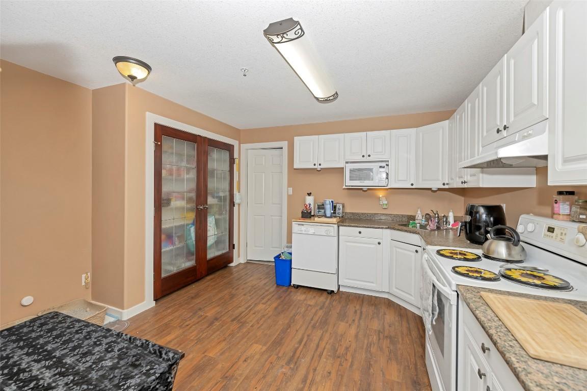 









16864


Gatzke

Road,
Oyama,




BC
V4V 2J1

