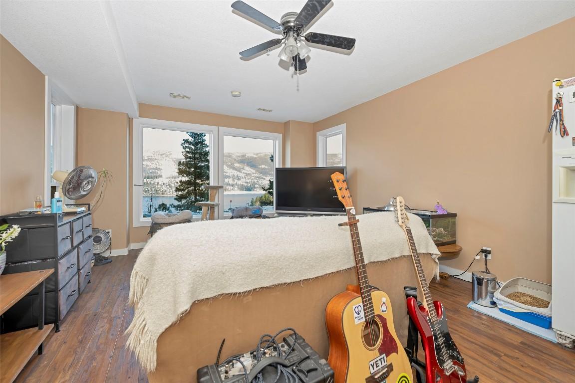 









16864


Gatzke

Road,
Oyama,




BC
V4V 2J1

