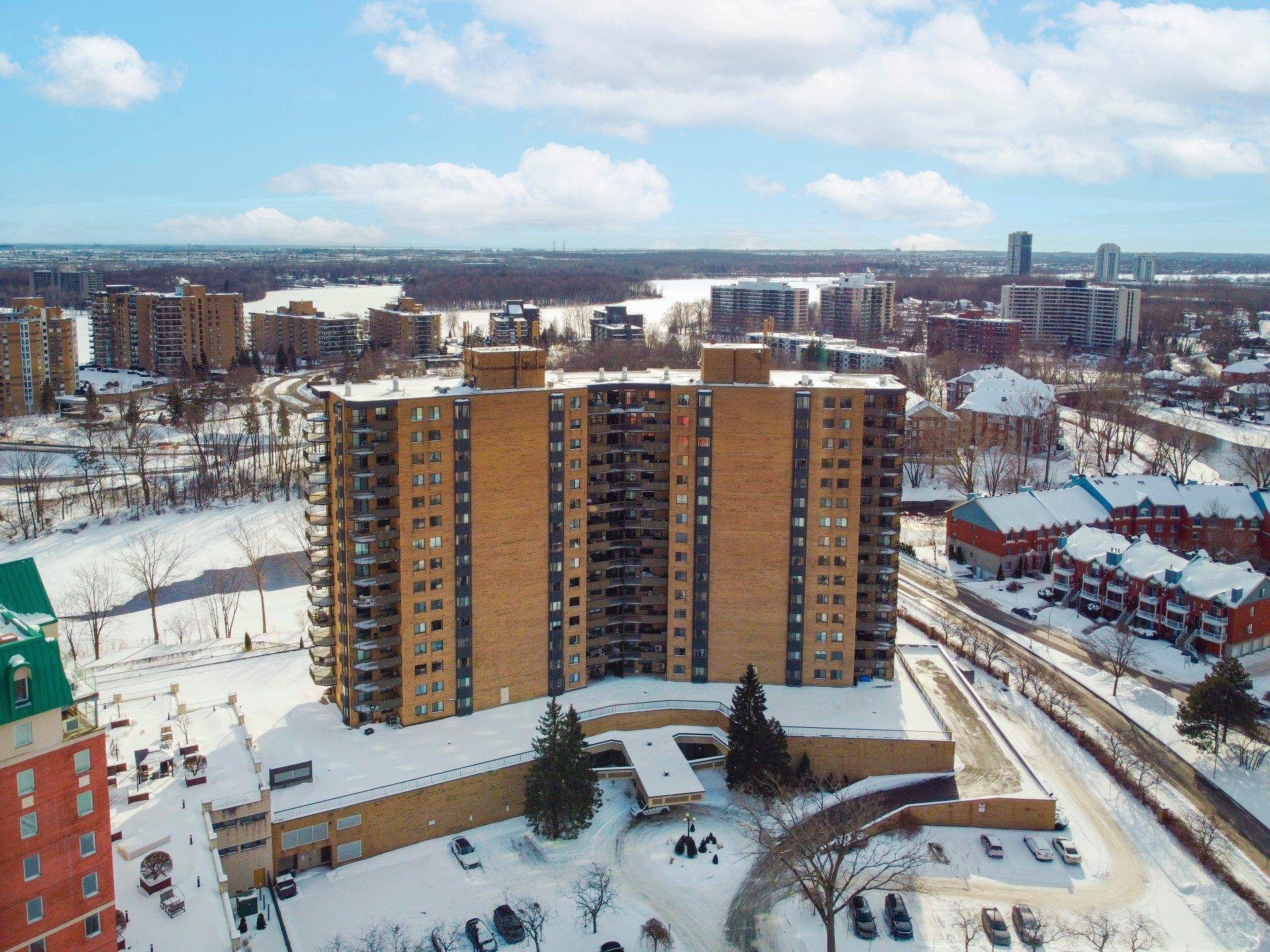 









4300


Place des Cageux

, 701,
Laval (Chomedey),




QC
H7W4Z3

