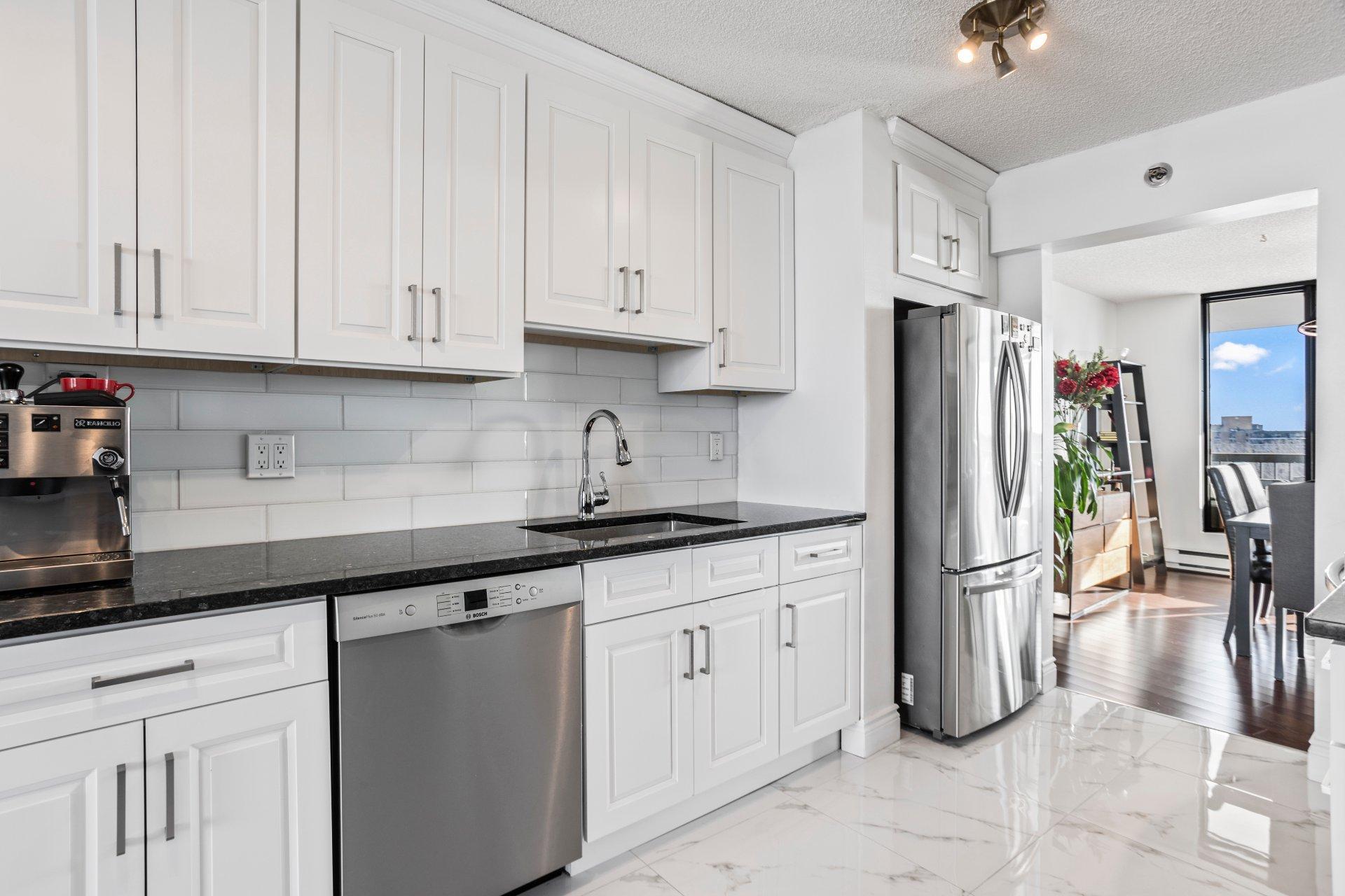 









4300


Place des Cageux

, 701,
Laval (Chomedey),




QC
H7W4Z3

