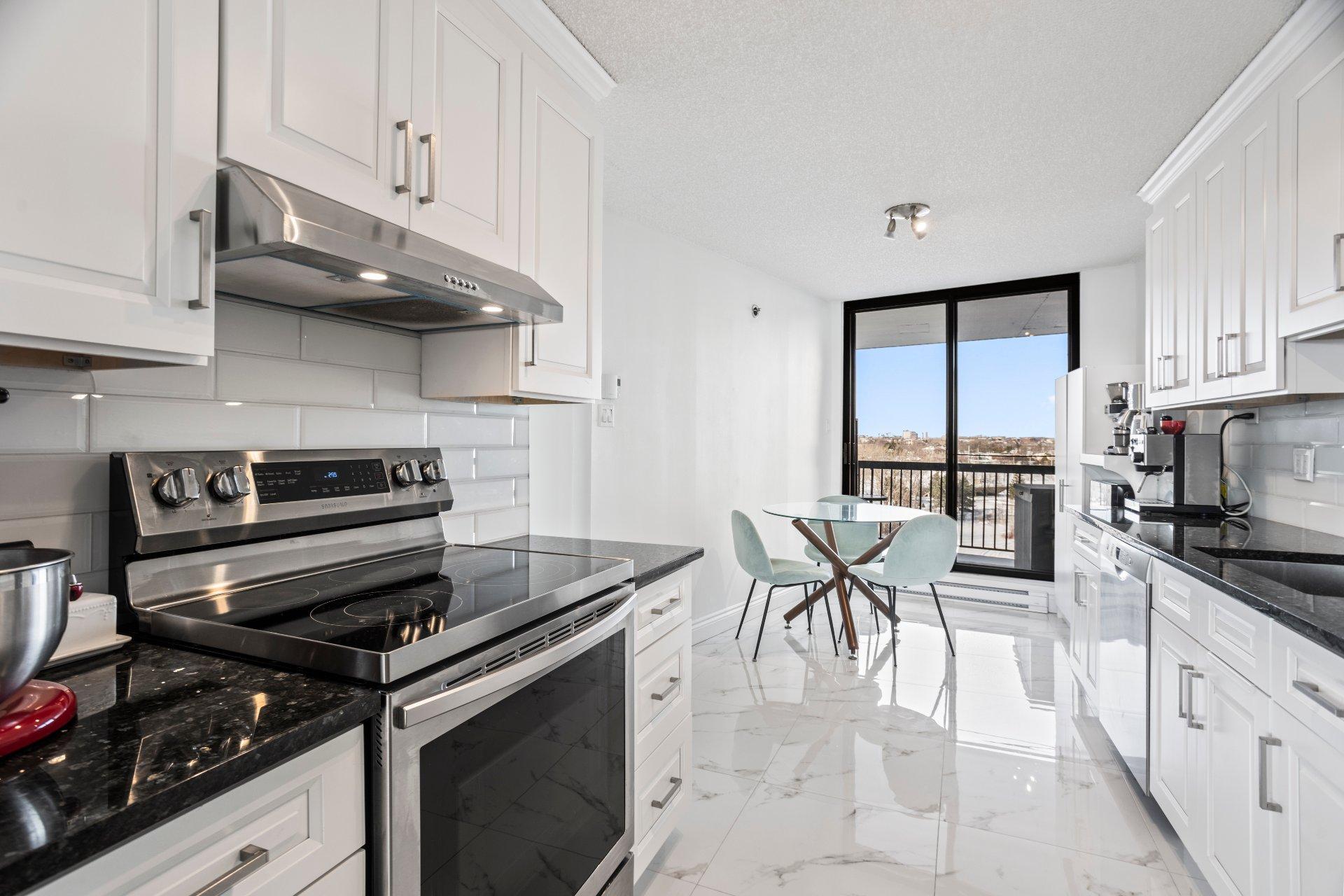 









4300


Place des Cageux

, 701,
Laval (Chomedey),




QC
H7W4Z3

