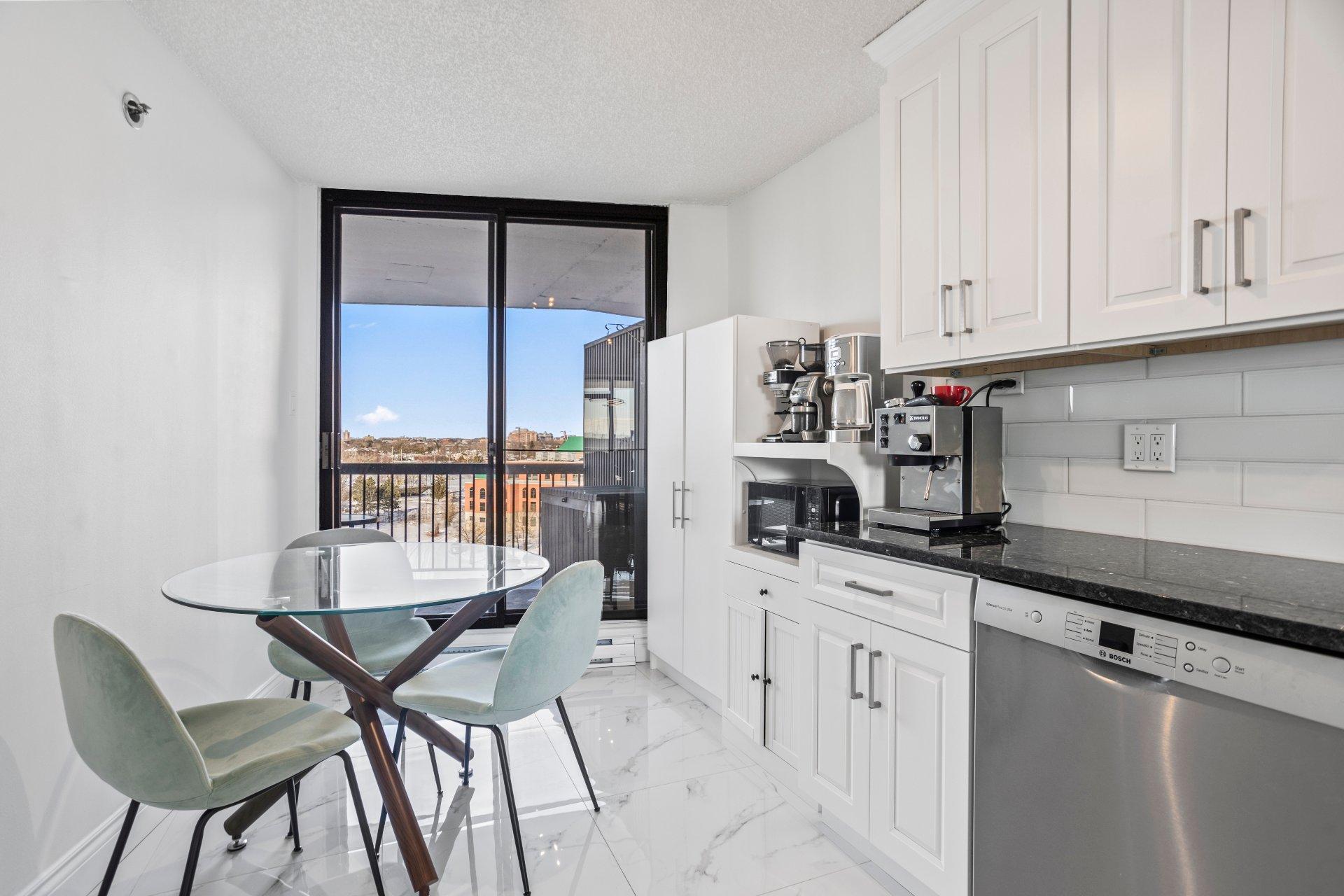 









4300


Place des Cageux

, 701,
Laval (Chomedey),




QC
H7W4Z3

