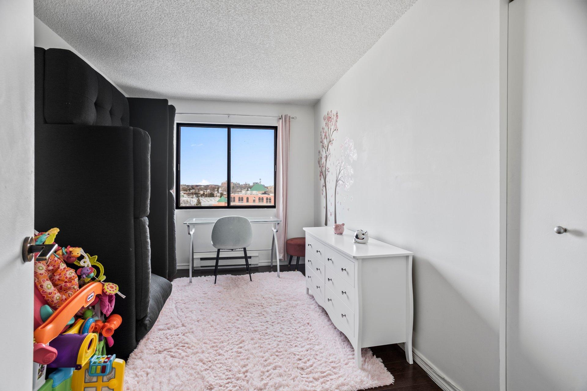 









4300


Place des Cageux

, 701,
Laval (Chomedey),




QC
H7W4Z3

