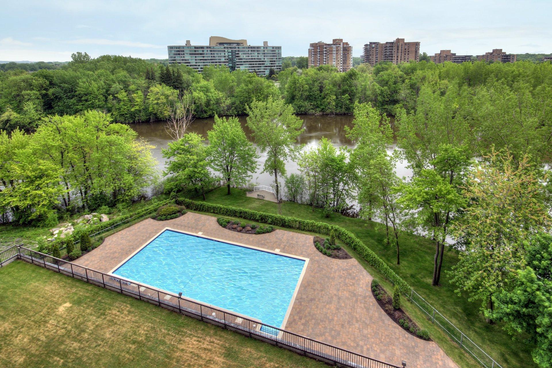 









4300


Place des Cageux

, 701,
Laval (Chomedey),




QC
H7W4Z3

