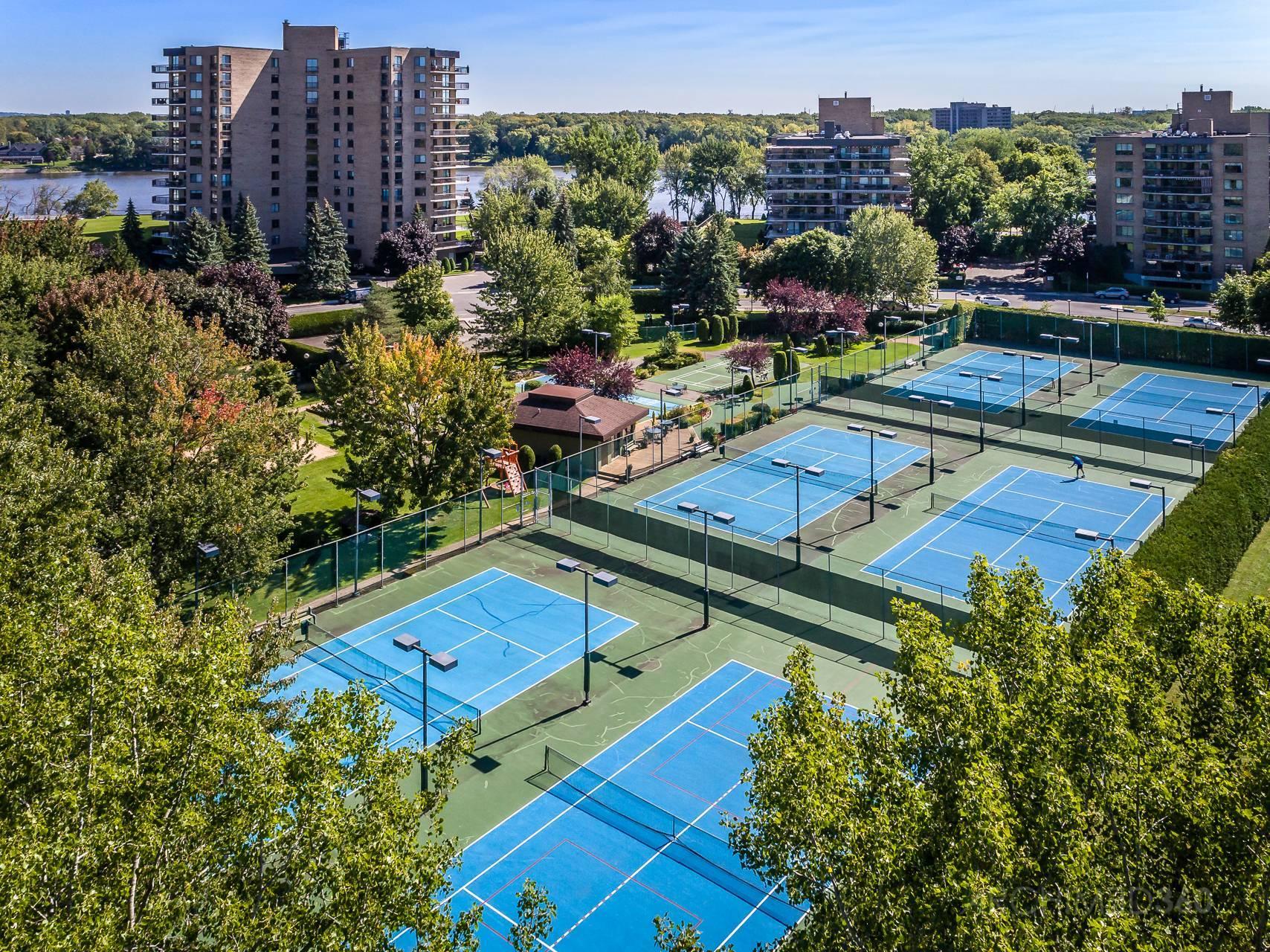 









4300


Place des Cageux

, 701,
Laval (Chomedey),




QC
H7W4Z3

