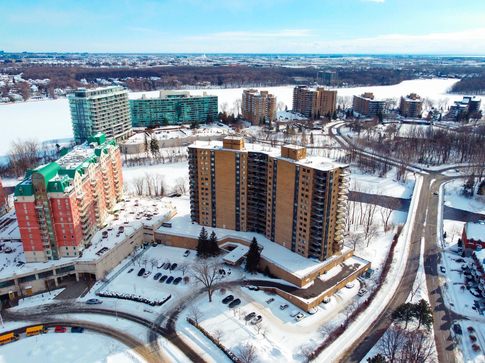 









4300


Place des Cageux

, 701,
Laval (Chomedey),




QC
H7W4Z3

