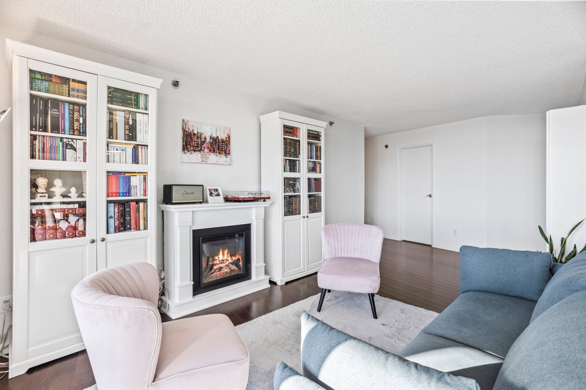 









4300


Place des Cageux

, 701,
Laval (Chomedey),




QC
H7W4Z3

